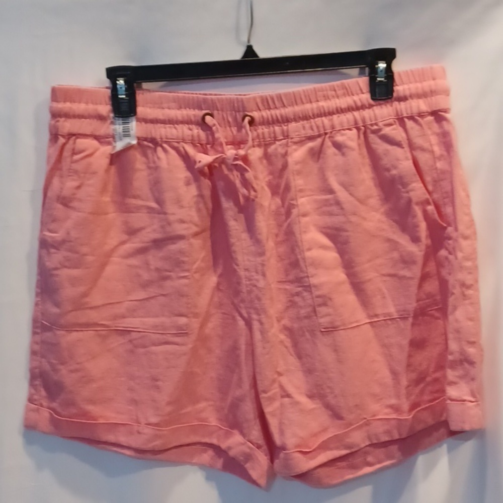 Zenana boutique shorts in a size xxxlarge. Salmon color.